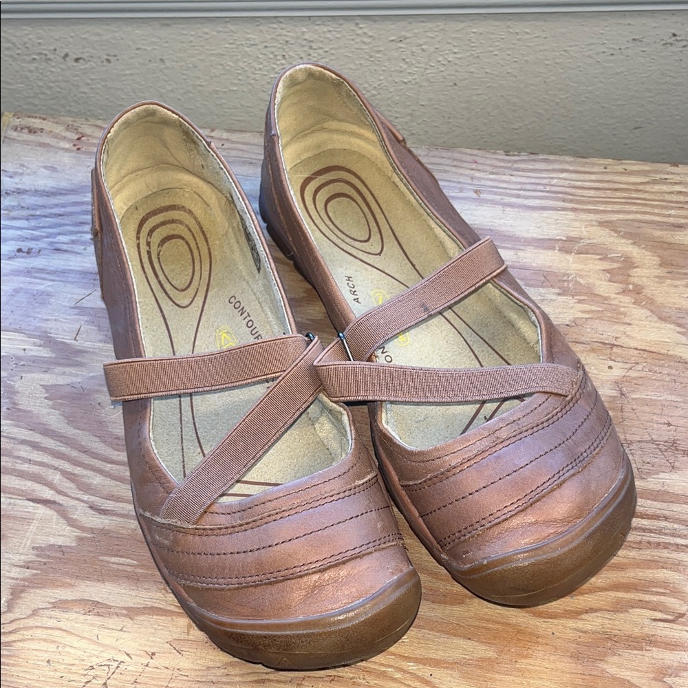 Keen Women's Tan Mary‎ Jane Flats 7.5
